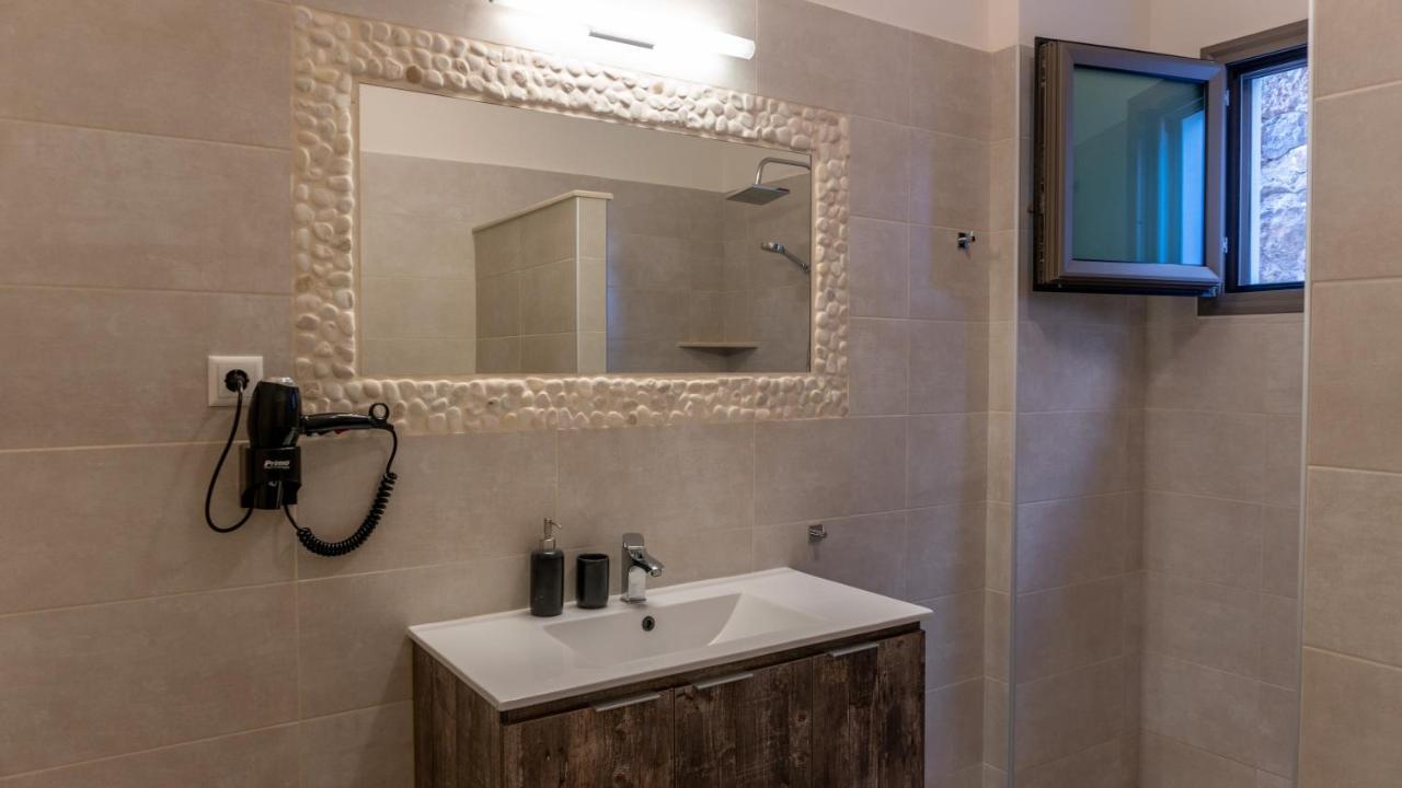 Arhondiko Luxury House Villa Soúgia Buitenkant foto